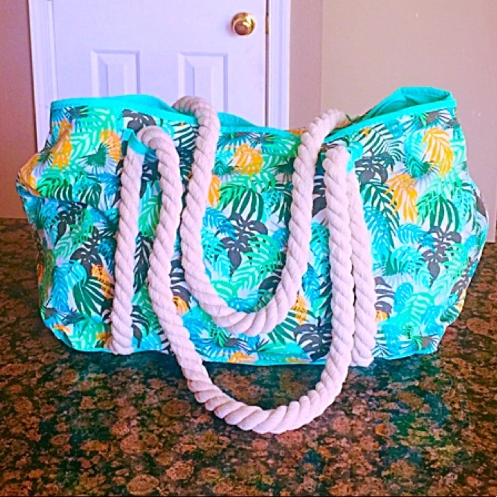 Cute Beach bag. - Picture 8 of 8